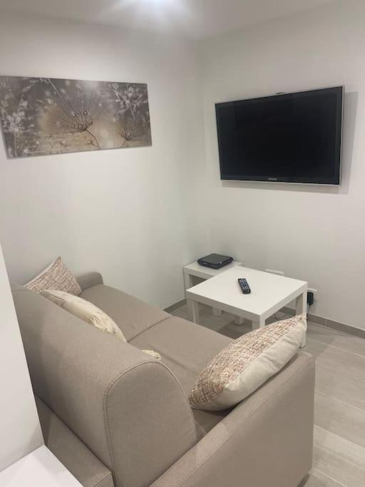 Grand Studio Neuf A 50 M Du Port Saint-Tropez Esterno foto